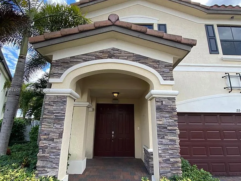 8843 W 34th Ave — Photo 2