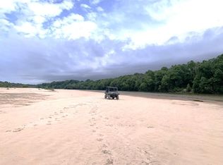 Perrytown Rd, Crosby, MS 39633