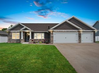 429 Kristy Lee Ct, Green Bay, WI 54311