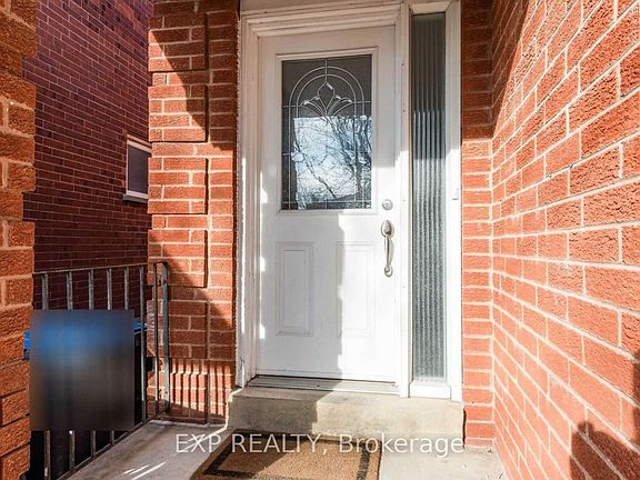 2nd image of 3 Shenstone Ave