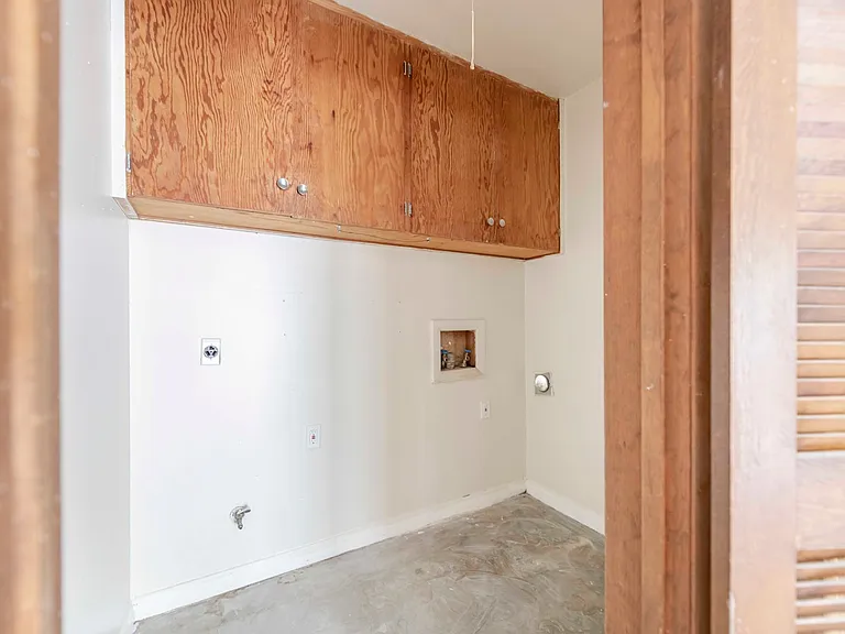 1904 Ridgemont Dr — Photo 7