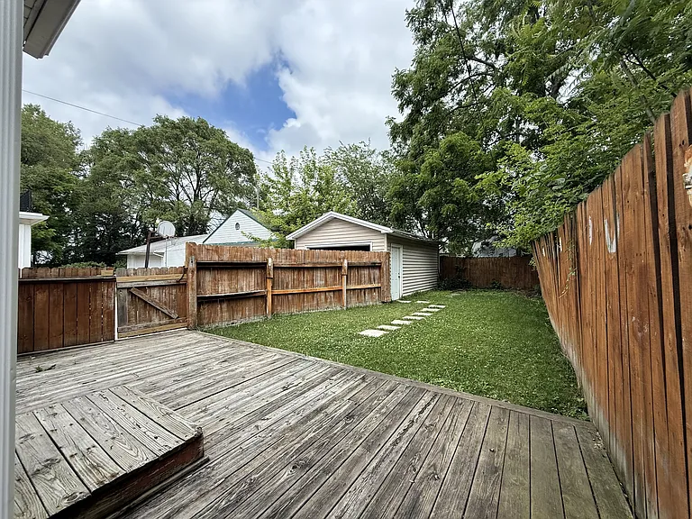 4112 Garden Park Dr — Photo 10