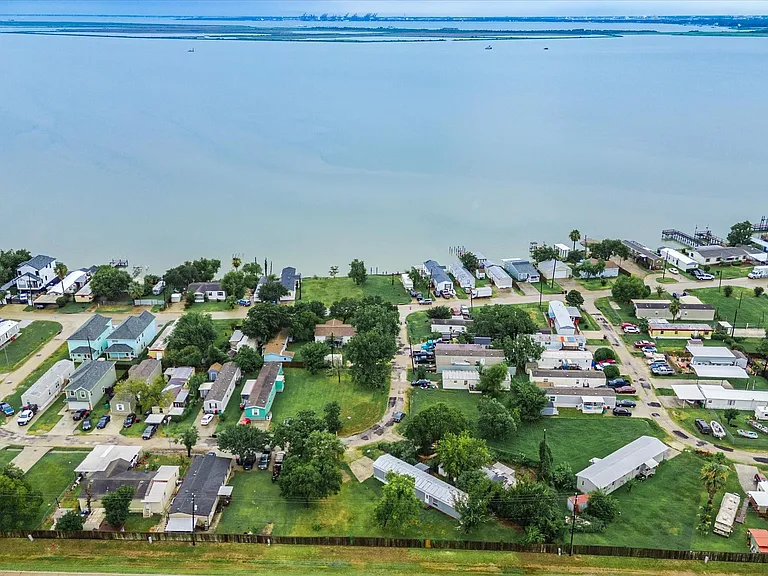 118 Canvasback Bay N — Photo 11