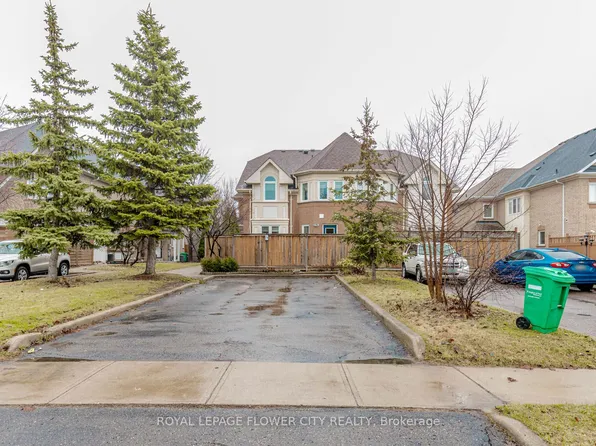 194 Pressed Brick Dr, Brampton, ON L6V 4K7