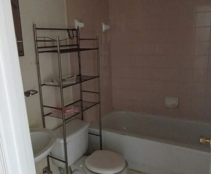 1199 W Franklin St — Photo 6