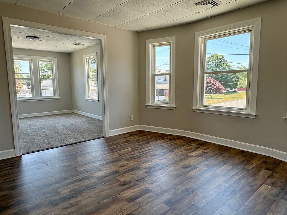 1st image of 163 Macomber Ave #2