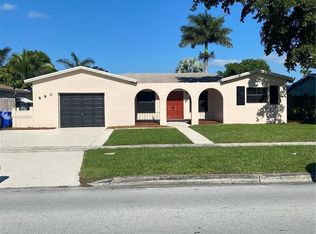 880 SW 51st Ave, Pompano Beach, FL 33068