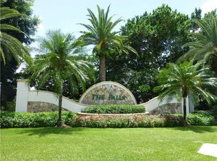 964 Savannah Falls Dr, Weston, FL 33327