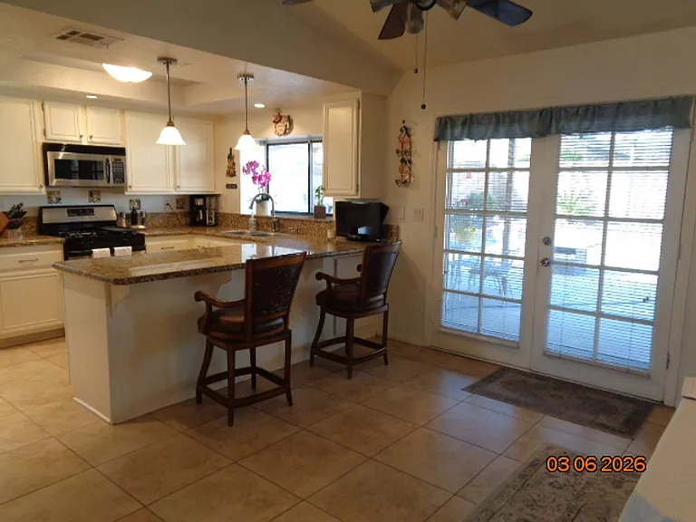 43043 Flag St — Photo 8