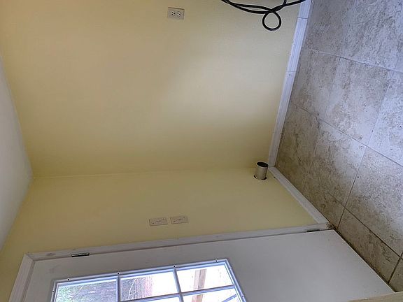 2nd image of 11147 176th St