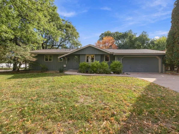 4664 Hillsboro Ave N, New Hope, MN 55428