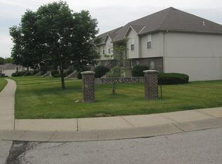8631 N Cleveland Ln, Kansas City, MO 64156