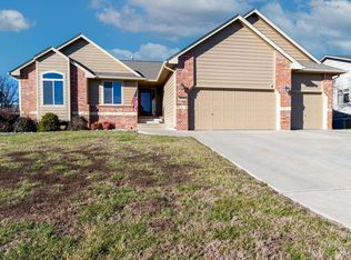 2535 N Sandstone St, Andover, KS 67002