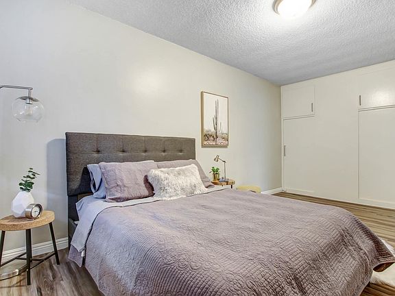 4th image of 5517 Clybourn Ave #1/2