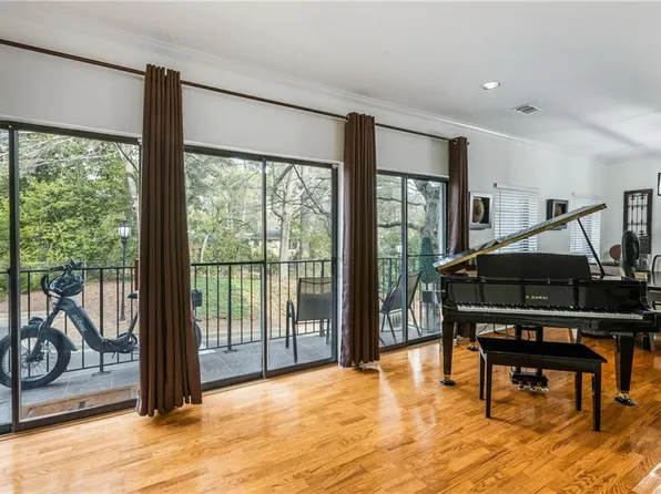 3071 Lenox Rd NE APT 12, Atlanta, GA 30324