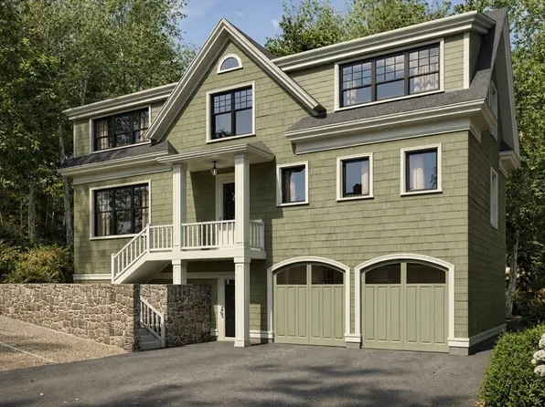 18-18R Robeson St, Jamaica Plain, MA 02130