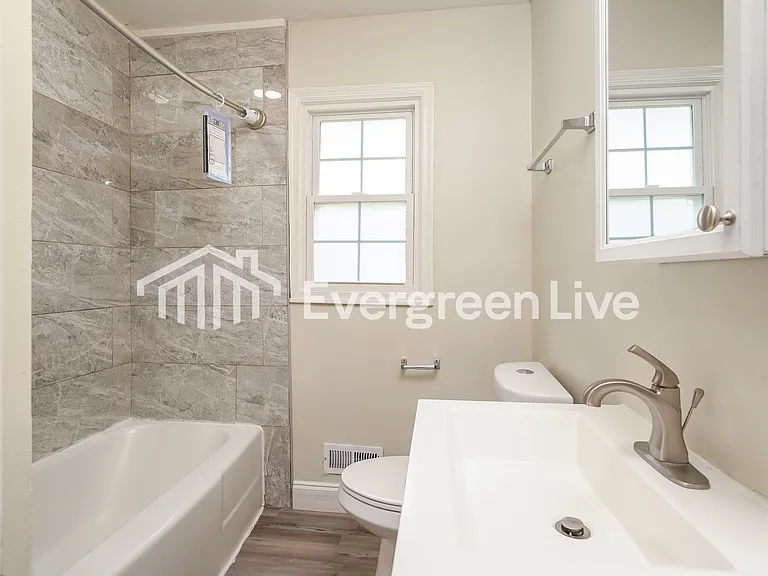1706 Eastwood Ave — Photo 13