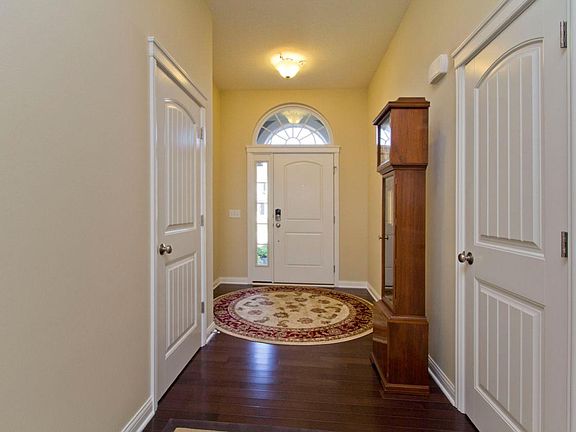 3rd image of 7285 Ironwood Dr