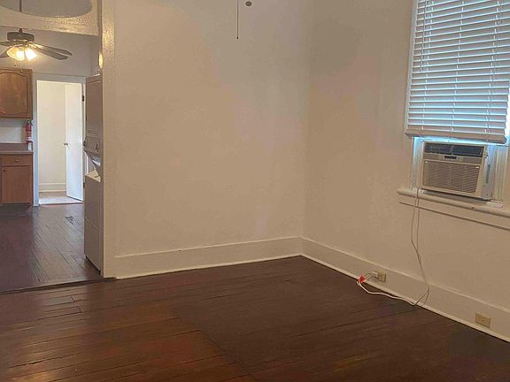 4th image of 2303 Royal St