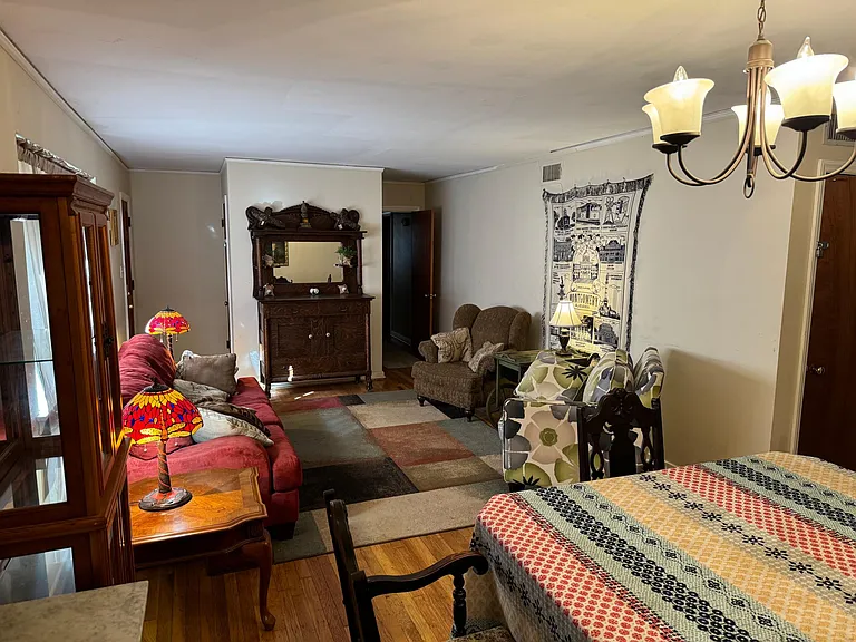 1829 Hill Hedge Dr — Photo 2