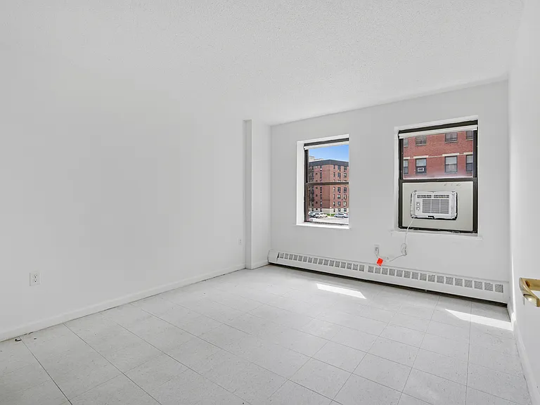 146 Beach 24 St #309 — Photo 4