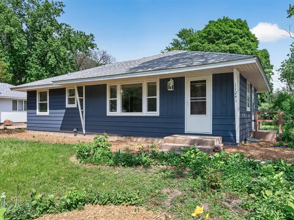 11241 Norway St NW, Coon Rapids, MN 55448