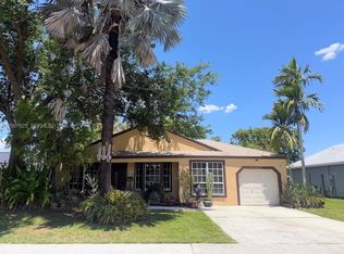 13541 SW 10th Pl, Davie, FL 33325