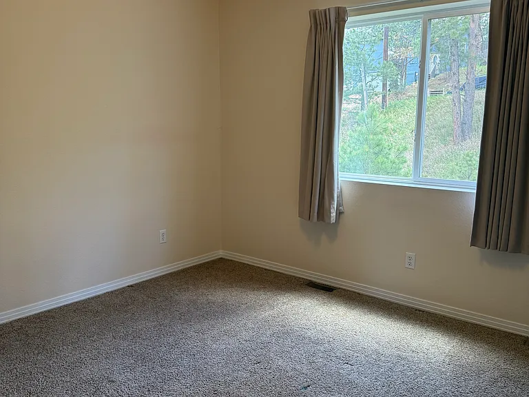 3rd Upstairs Bedroom