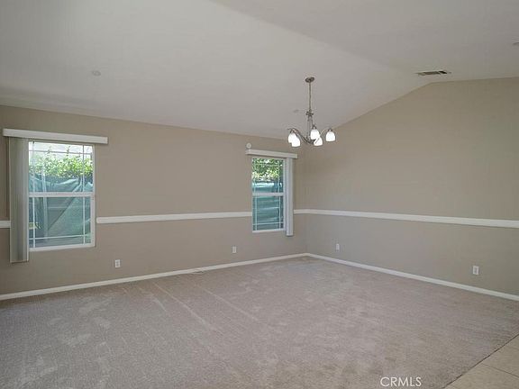 3rd image of 5742 Magnolia Ave