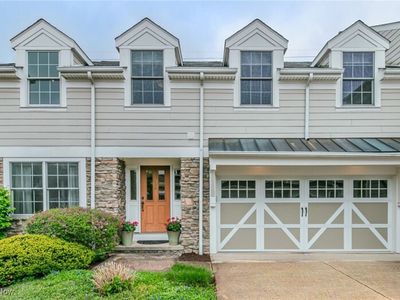 124 Bell Tower Ct, Chagrin Falls, OH, 44022