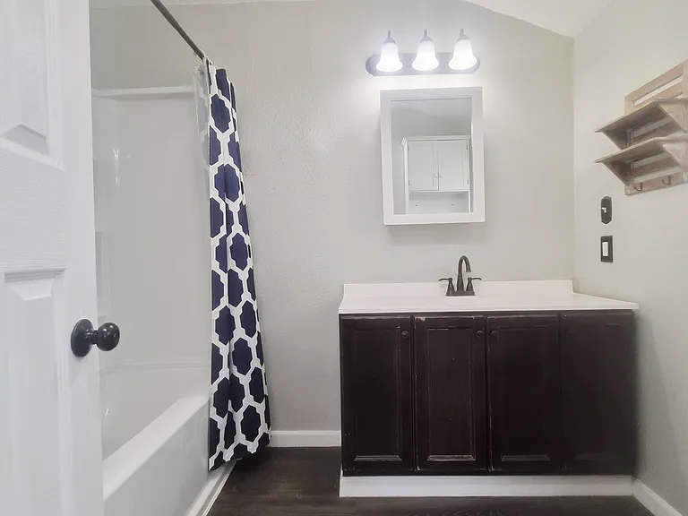 737 Edgar Ave — Photo 13
