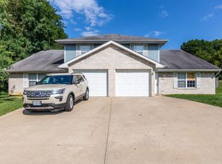 E 5559 5561 Pinehurst Ln, Columbia, MO 65202