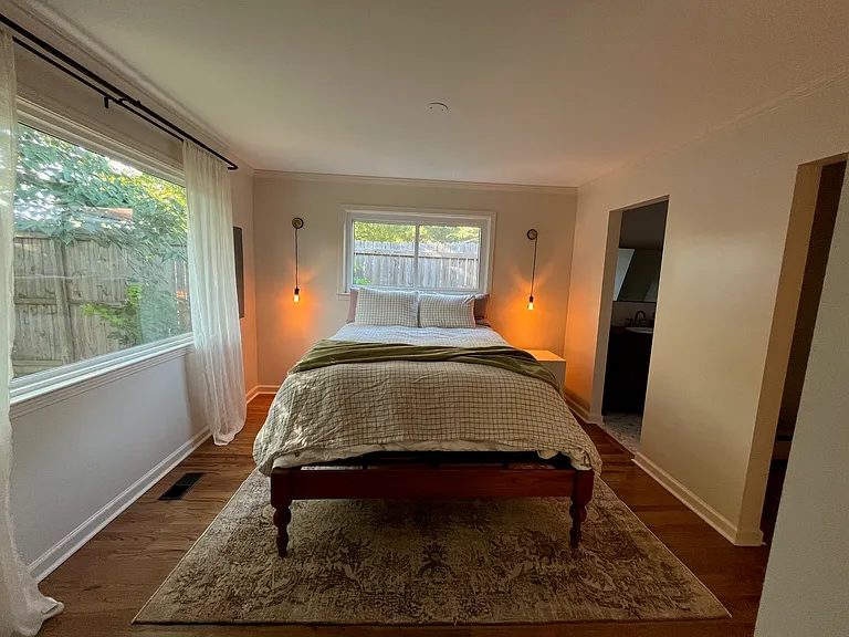 2024 Summer St SW — Photo 11