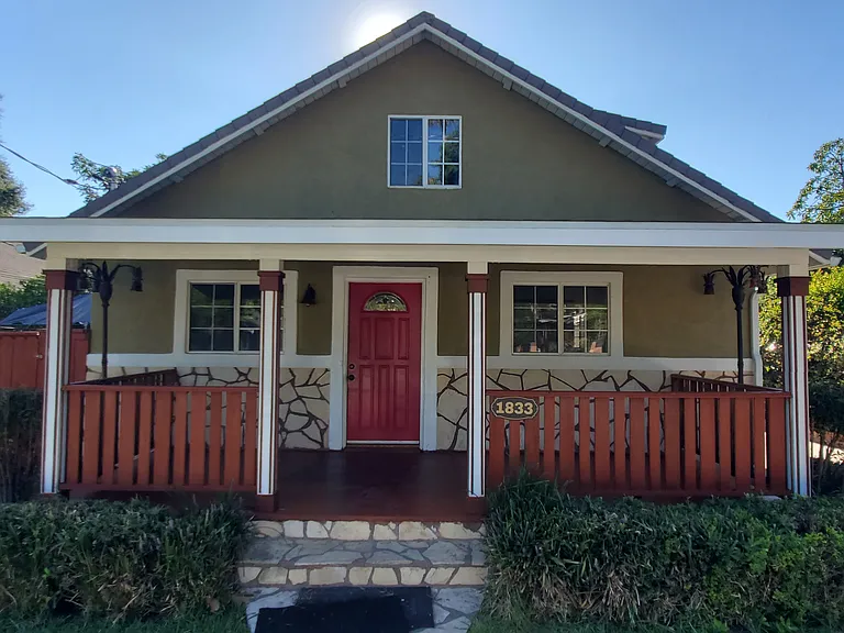 1833 El Sereno Ave — Photo 1