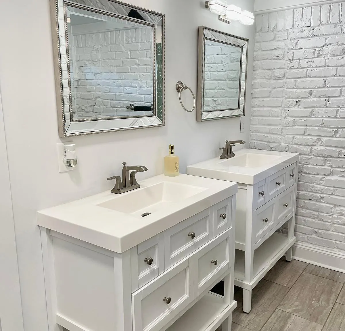 3 bed, $3,500 — Photo 2