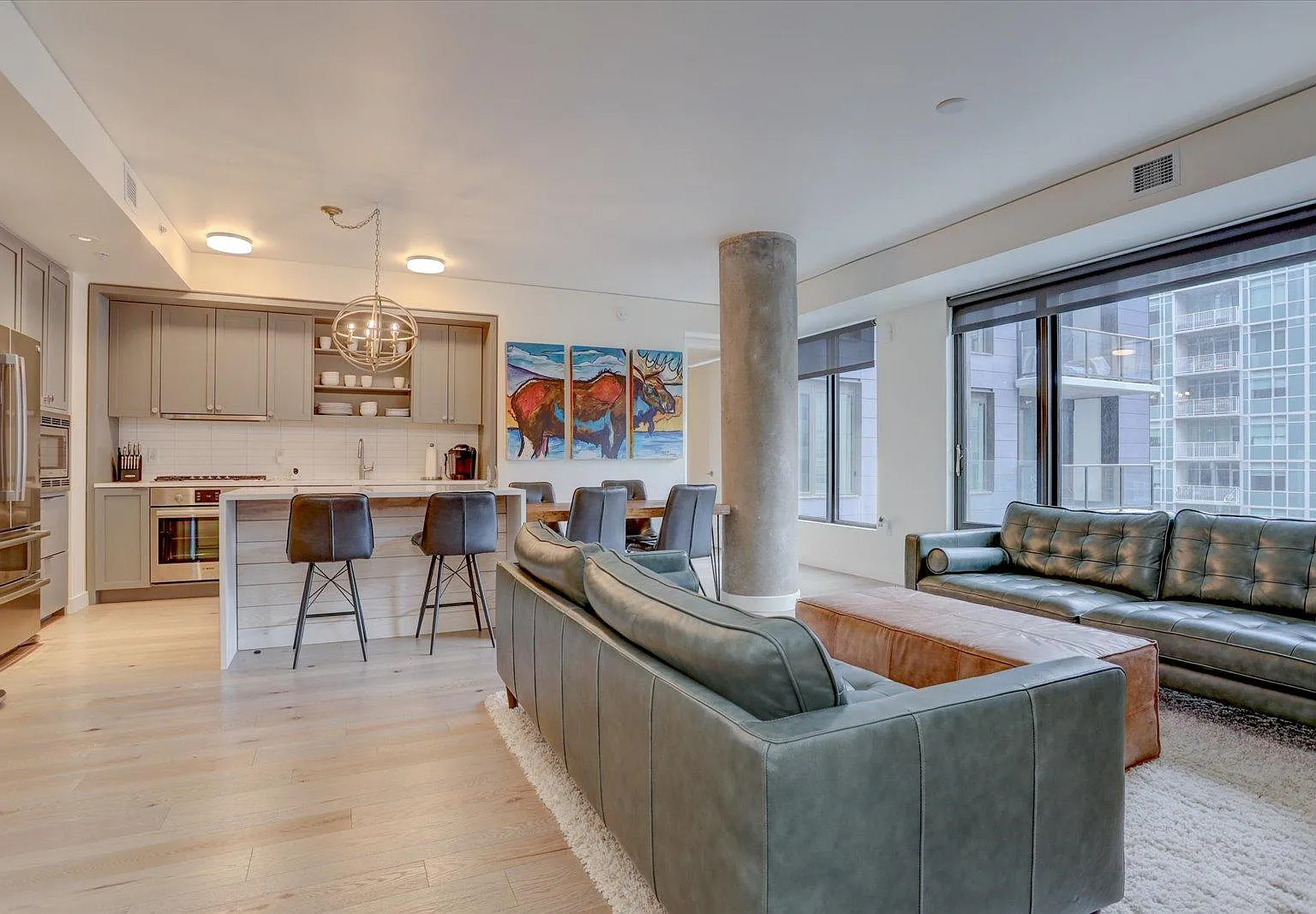 2 bed, 1258 sqft, $4,500 — Photo 1