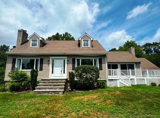 8 Breezy Knoll Ave, Wolcott, CT 06716