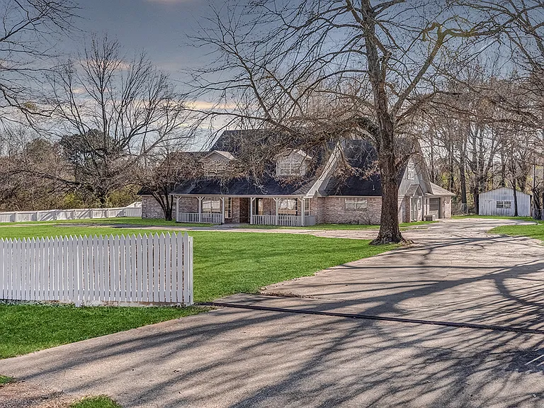 2607 Lonnie Ln — Photo 54