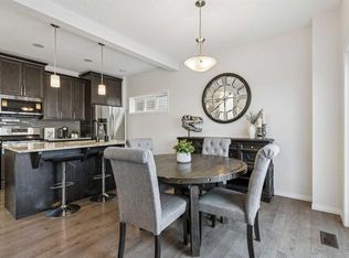 58 S Buckskin Way, Cochrane, AB T4C2P2