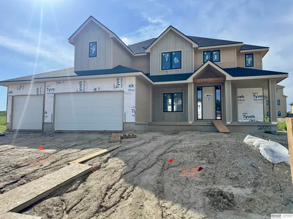 20032 V St, Omaha, NE 68135