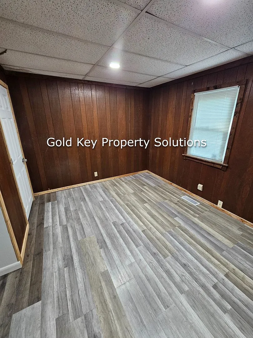 2 Br 2 Full Ba Home In Meadowbrook Area (No Section 8) — Photo 4