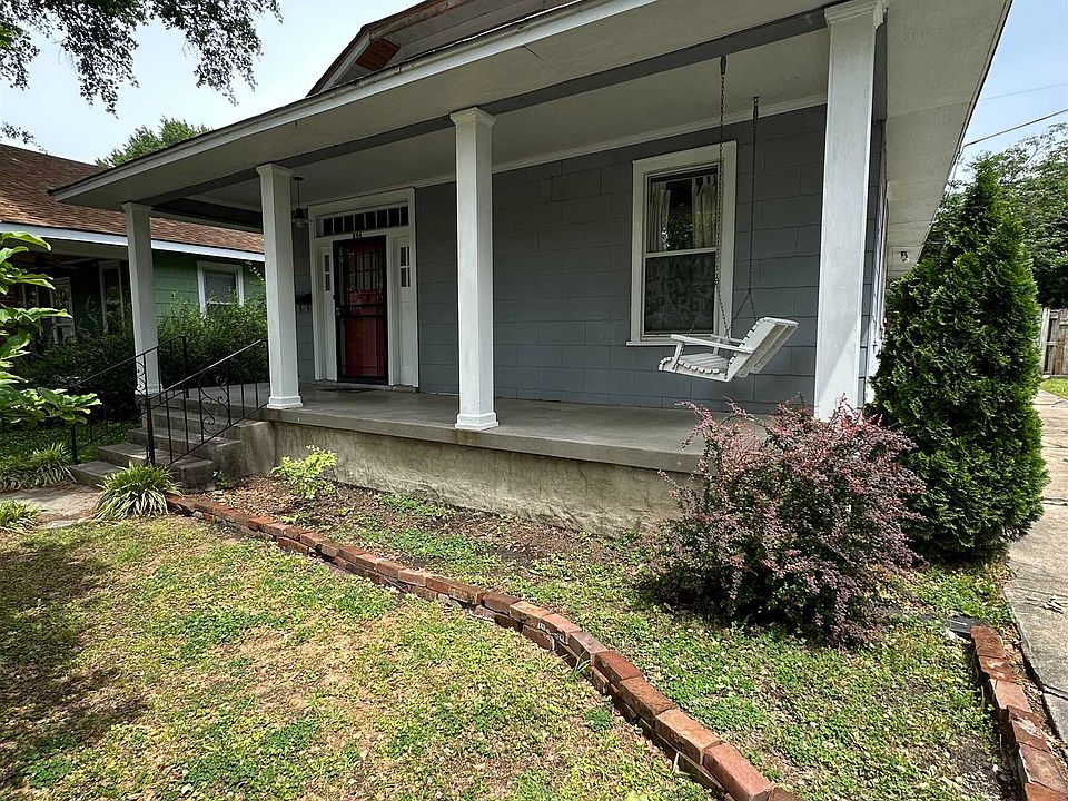 1st image of 884 Meda St