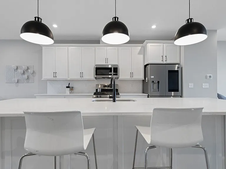 6032 Windsor Dr — Photo 4