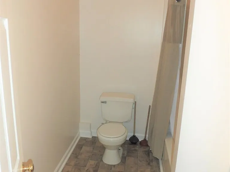 504 Ashley Oaks Private Dr — Photo 10