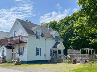 33 Pleasant St, Parrsboro, NS B0M 1S0