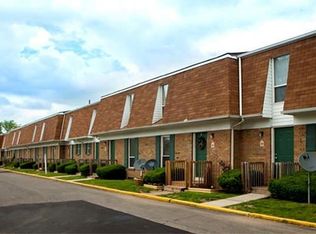 542 S 30th St, Heath, OH 43056