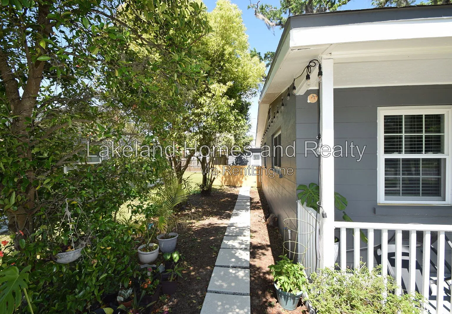 1 bed, 1.0 bath, 616 sqft, $1,095 — Photo 2