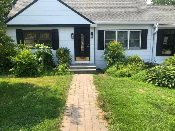 23 Penn Valley Dr, Yardley, PA 19067
