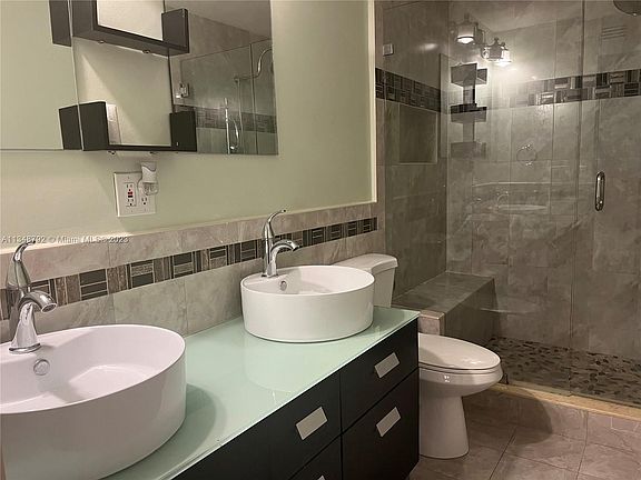 5th image of 20937 Bay Ct APT 117-1