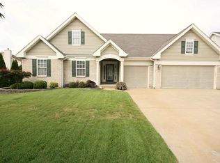 534 Ironwood Dr, O'Fallon, MO 63368